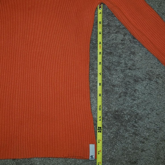 Calvin Klein Sweater - Picture 6 of 8